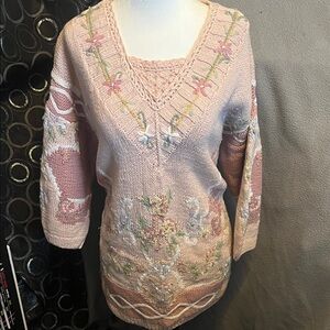 Elegant Pink Floral V-Neck Sweater
